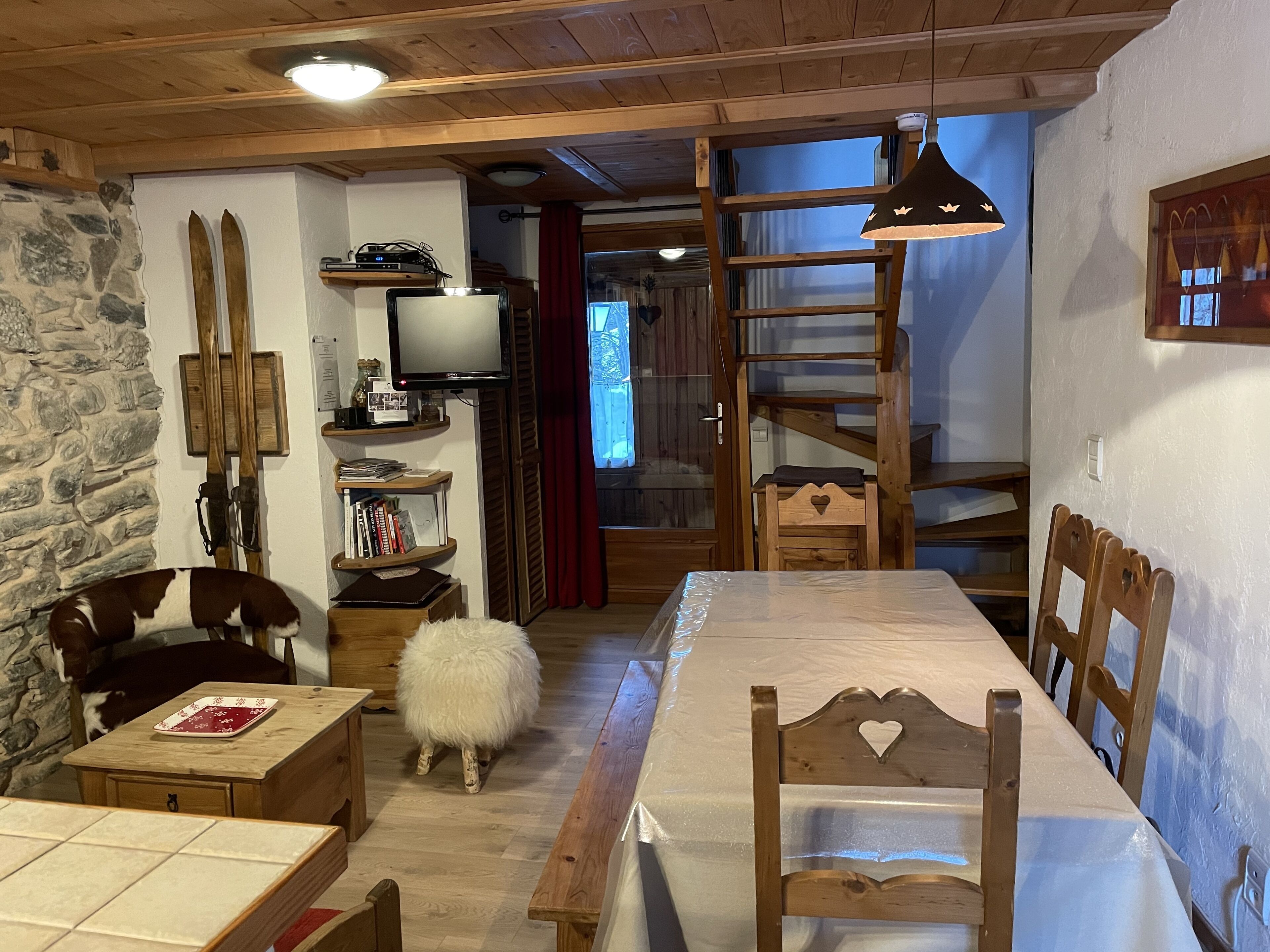 Savoyard chalet - SAINT MARTIN- 3 Vallées ski area