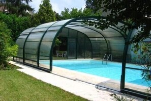 Outdoor pool - City, Quiet location on semi private road on Green Way of Périgueux, Dordogne (Périgueux)