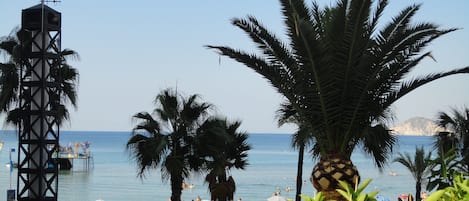 Am Strand, Liegestühle