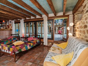 Interior - Gite with private indoor pool, fishing pond and animals (Jouillat)