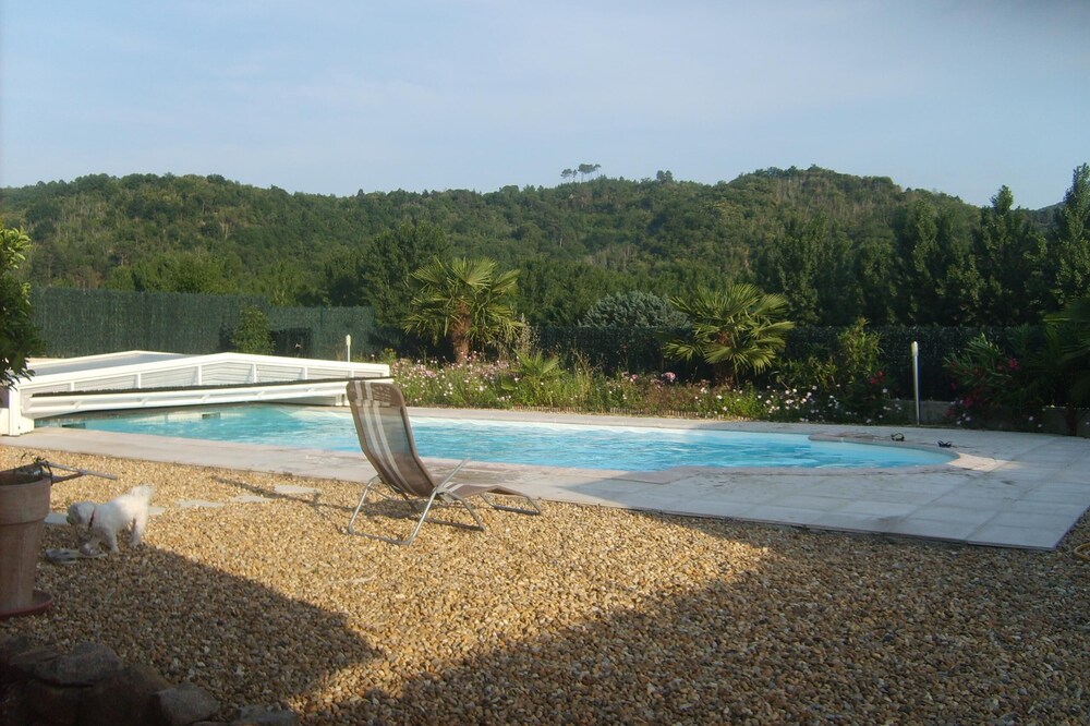 TOP COMFORT Mobilhome 35m² on private land with trees of 800 M². private pool