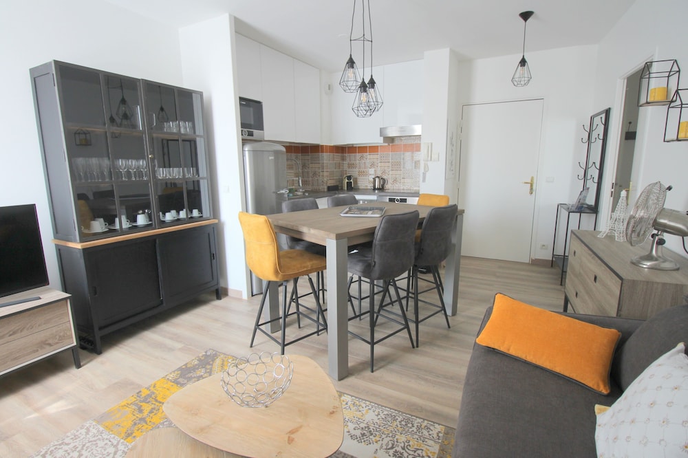 2 Bedroom Apartment Tuscany Square, Val d'Europe, 10min Disneyland (TUSCANY 3)