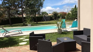 Piscine extérieure, piscine chauffée