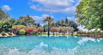 Superbe Maison de Maßtre *** en Provence avec piscineXXL à débordement et vélos