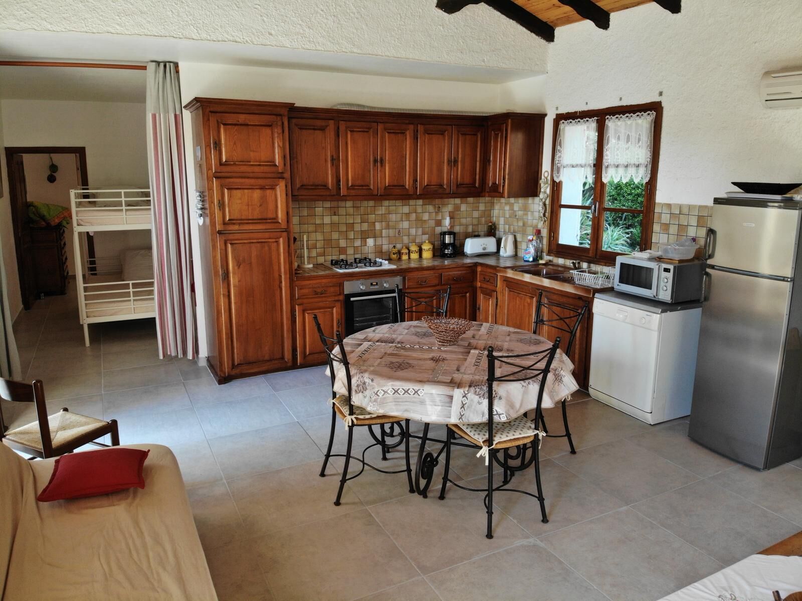 Spacious and bright apartment 200m from the sea at the tip of Cap Corse.