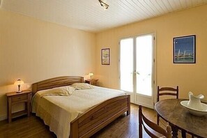 4 chambres, fer et planche à repasser, Wi-Fi