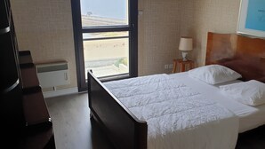 2 多间卧室、熨斗/熨衣板、上网接入