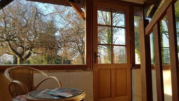 Enceinte de lâhĂ©bergement