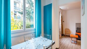 Dining - LE RHONE - Apartment Lyon 7 with parking  (Lyon)