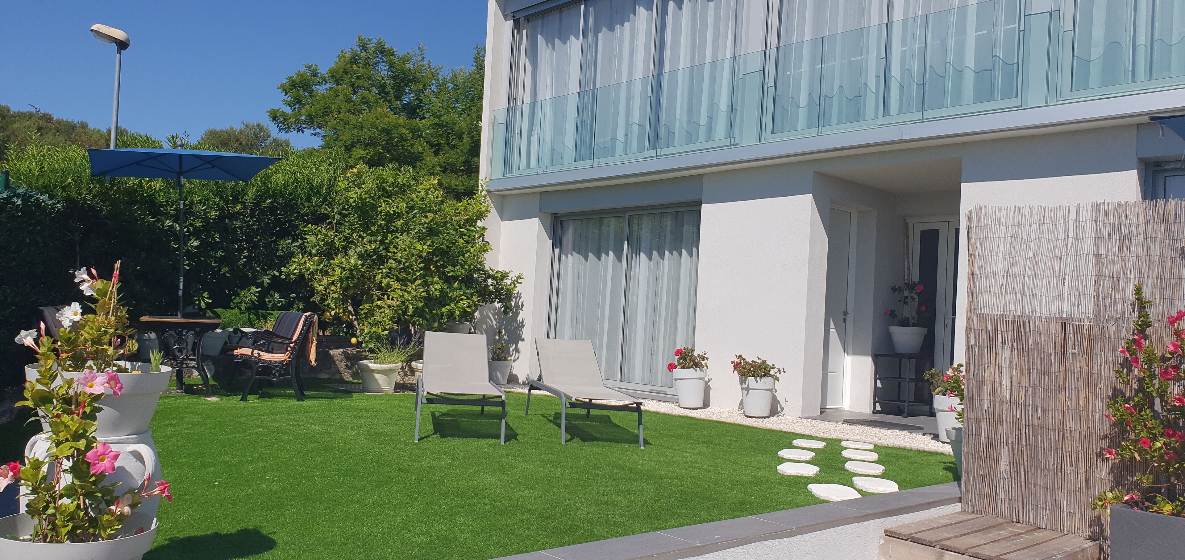 Villa HARMONY: 2 room ground floor - 40 m2 - Sea view