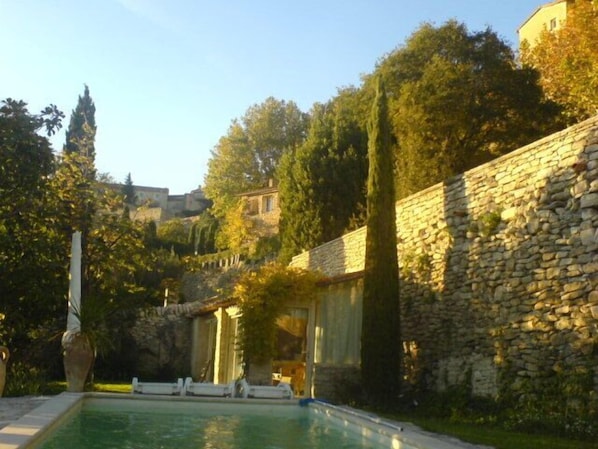 Outdoor pool - Charming house with private pool in the heart of the village (Bonnieux)