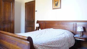 3 Schlafzimmer, Bügeleisen/Bügelbrett, WLAN