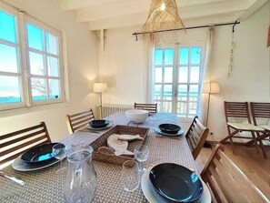 Dining - Villa Bellevue - Anglo-Norman seafront house (Ouistreham)