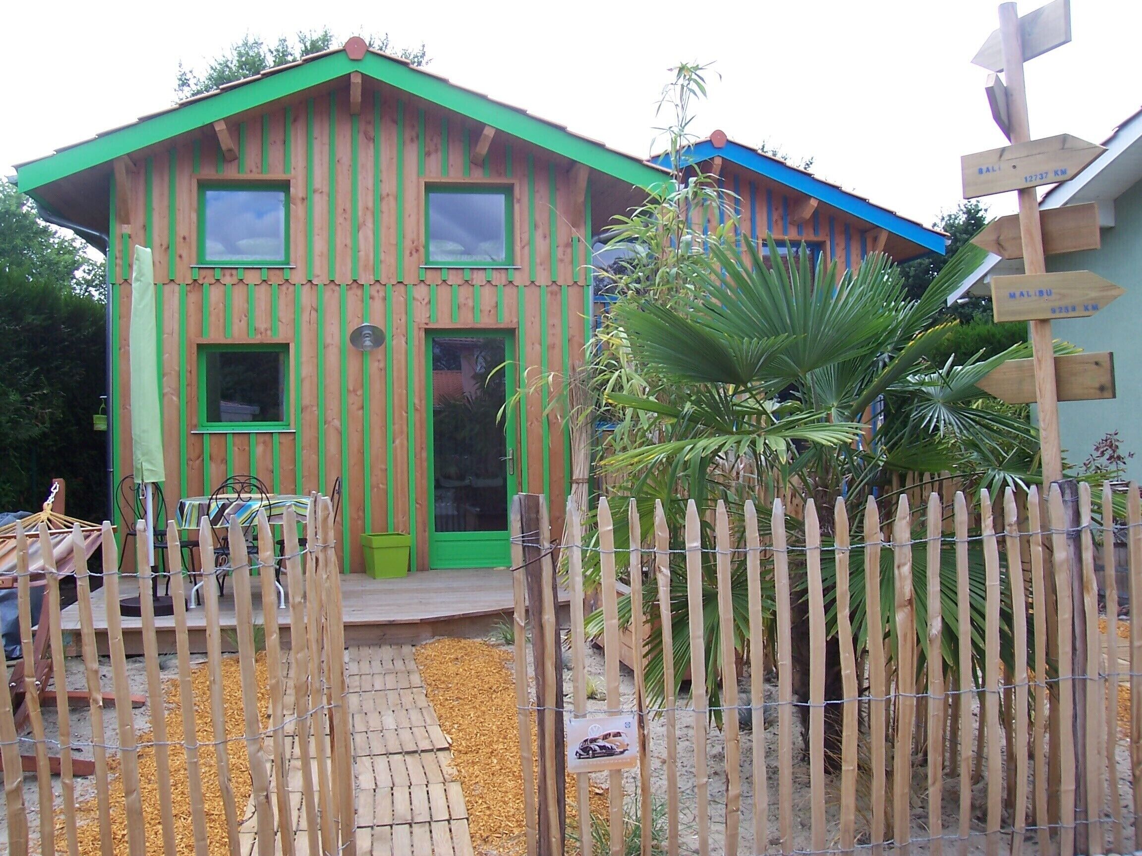 Typical chalet oyster hut for 4 people