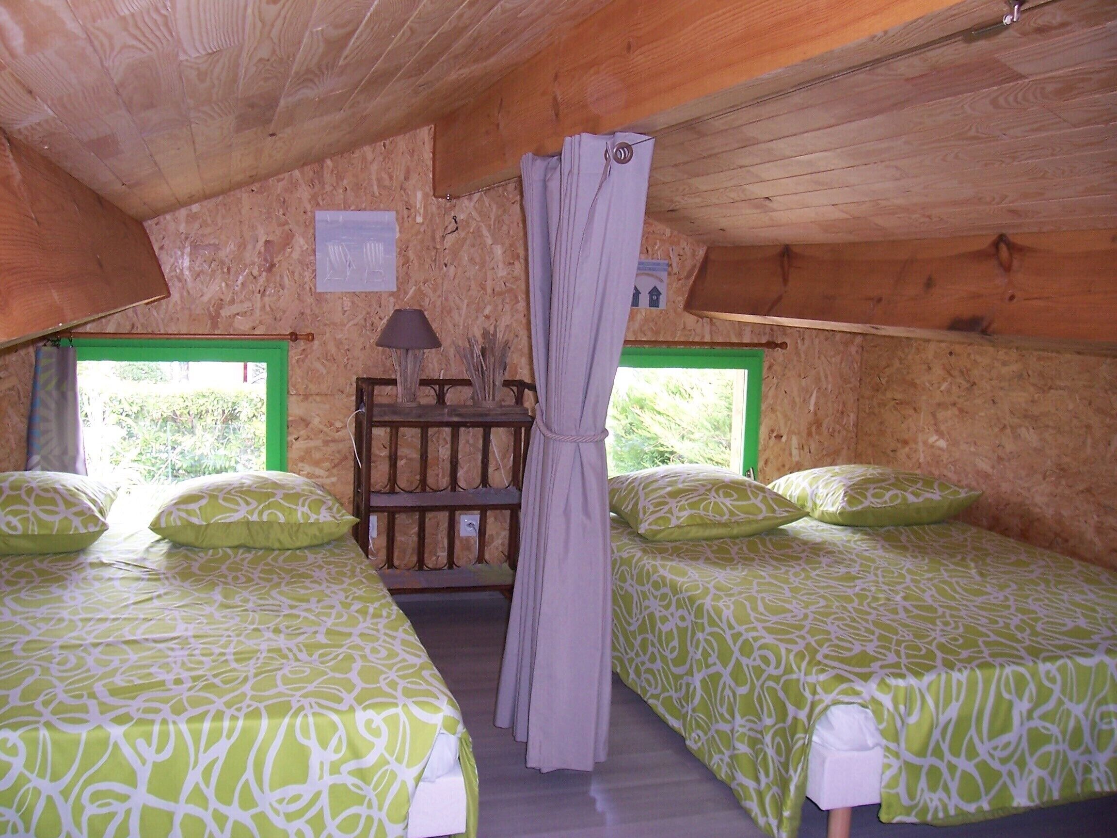 Typical chalet oyster hut for 4 people