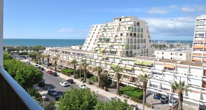 2-3 pers air-conditioned studio with harbor and sea view - Grande Motte