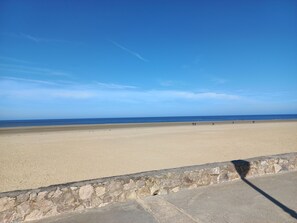 Beach nearby, sun-loungers