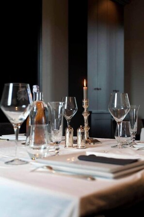 Dining - Great luxury at the foot of the Chateau (Carcassonne)