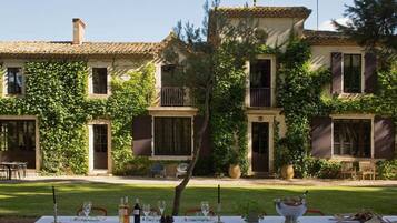 Restauration extérieure