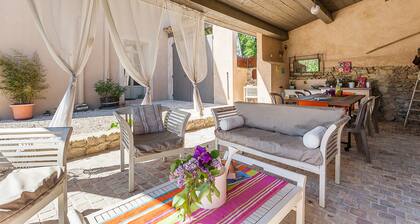 Charming house, calm and authenticity, ideal Families