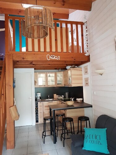 DUPLEX IN THE HEART OF THE MOORS 