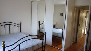 3 bedrooms, iron/ironing board, free WiFi