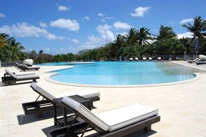 An infinity pool