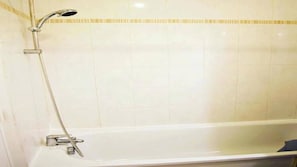 Hair dryer, towels - Nice studio 1km from DISNEYLAND / 500m from VAL D'EUROPE (Montévrain)