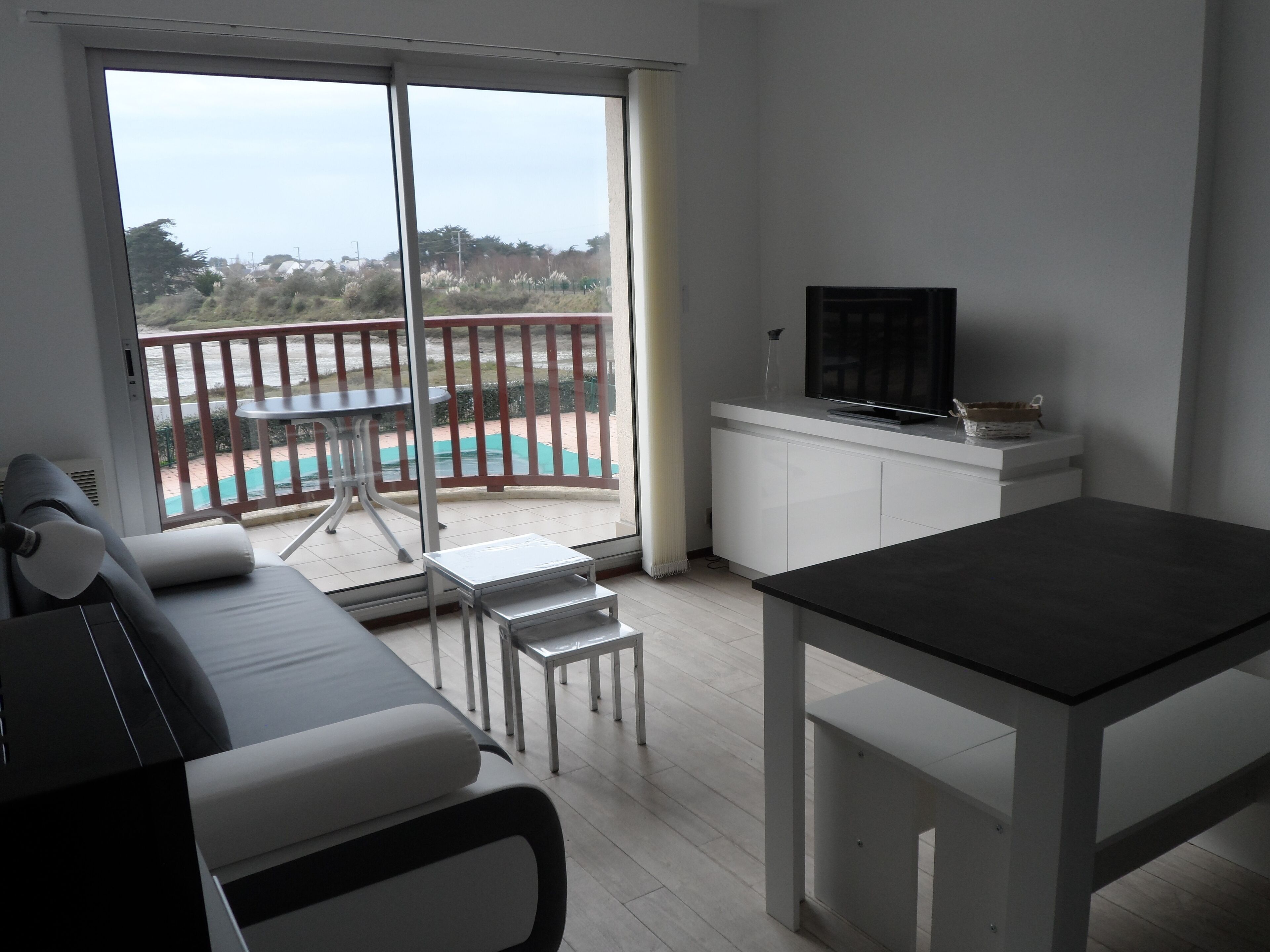 RESIDENCE LES MARINES LOVE WOOD