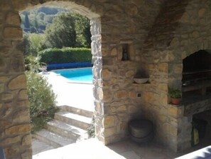 Outdoor pool - Stone house with private pool, quiet, ideal for families to visit. (Valvignères)