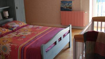 4 chambres, bureau, fer et planche Ă repasser, Wi-Fi gratuit