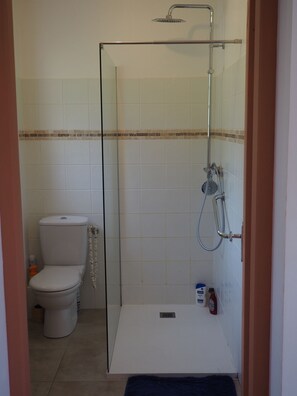 Towels - Superb studio, view of the sea, garden, ground floor of villa in the countryside (Bastelicaccia)