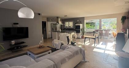 Charmante villa familiale avec piscine située dans le grand ajaccio