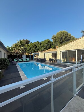 Udendørs pool