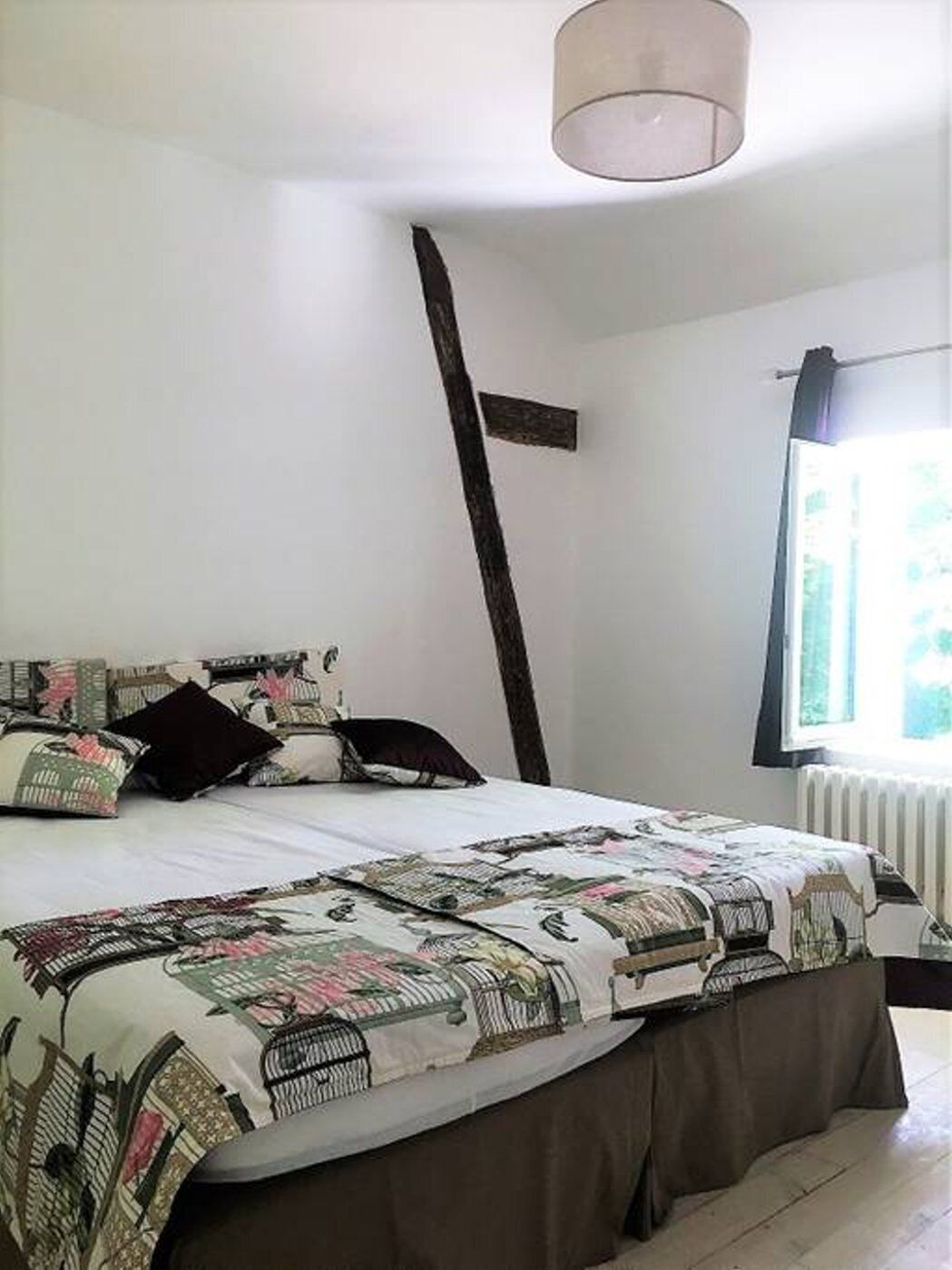 Family house, 22 pers, 11 rooms, swimming pool, park, organic farm