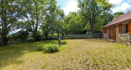 Nice equipped and quiet country house