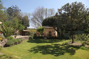 Jardines del alojamiento