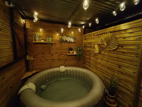 Glamping with eco-friendly charm