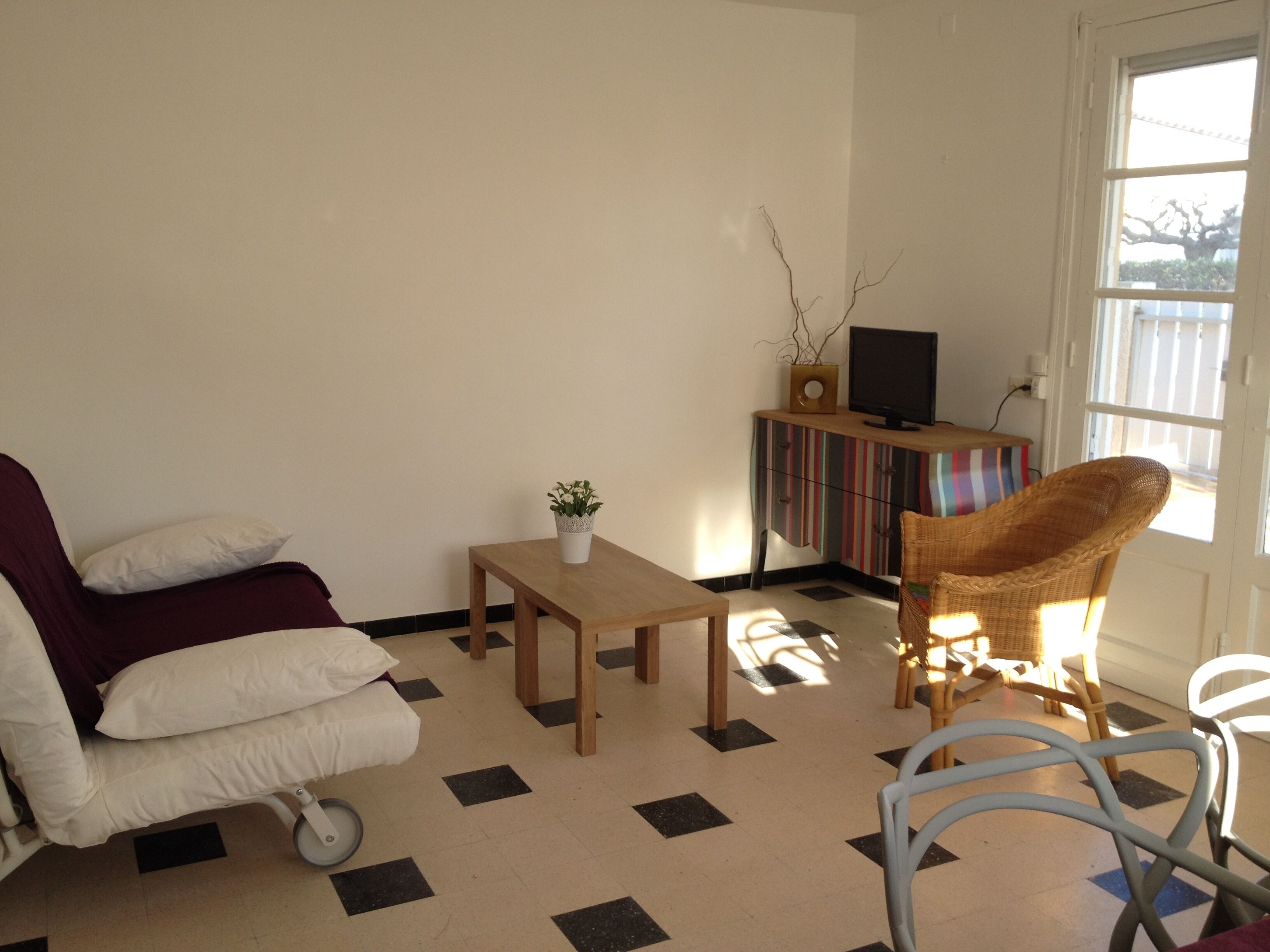 Nice apartment, with terrace, 55 m2 for 4 to 6 people, located on the ground floor