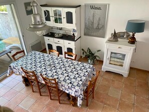 Dining - cute house in La Cotinière in Oleron (Saint-Pierre-D'oléron)