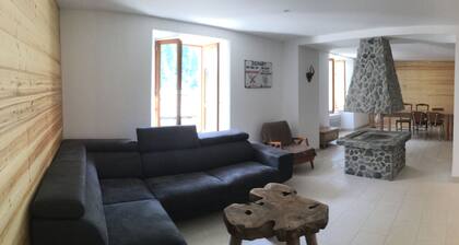 House 200 m2 14 pers at the foot of the 3 Vallée Express Val Thorens Orelle