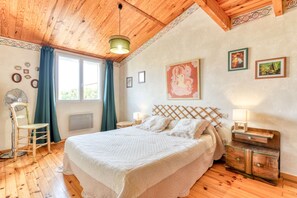 3 Schlafzimmer, Zimmersafe, Bügeleisen/Bügelbrett, kostenloses WLAN