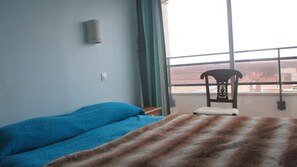 2 chambres, fer et planche Ă repasser, Wi-Fi gratuit, draps fournis