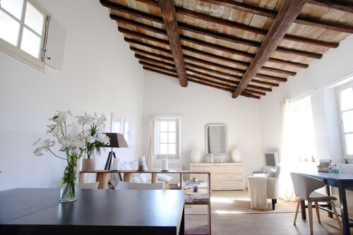 Magnificent Apartment in the heart of Uzès