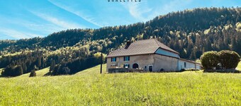 Gîte dans ancienne ferme au calme (adapté PMR)