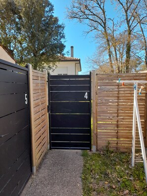 Enceinte de lâhĂ©bergement