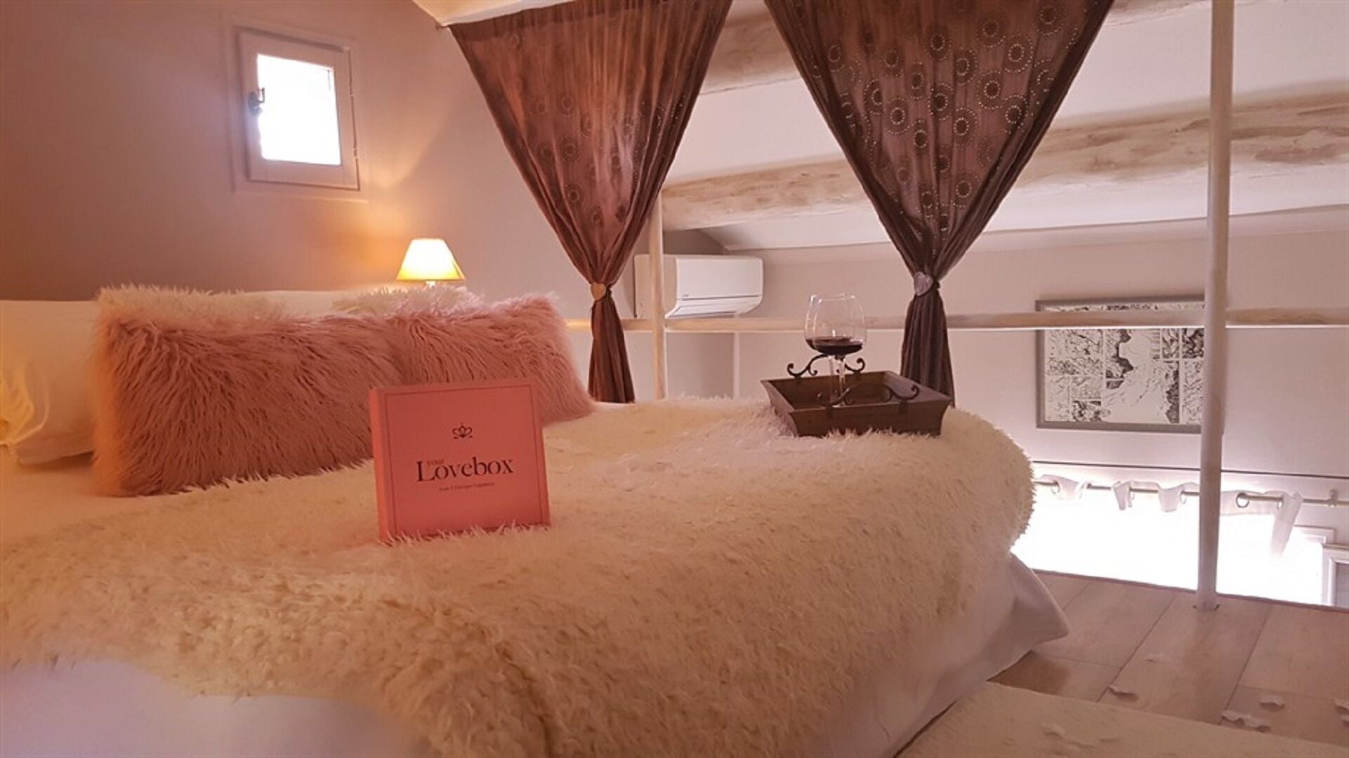 cottage in the Camargue private jacuzzi pool