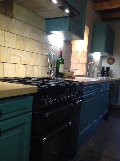 Beautiful charming stone country house with large flat garden of 1800m².