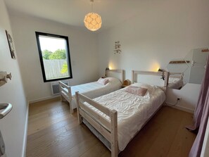 3 habitaciones, tabla de planchar con plancha y wifi gratis 
