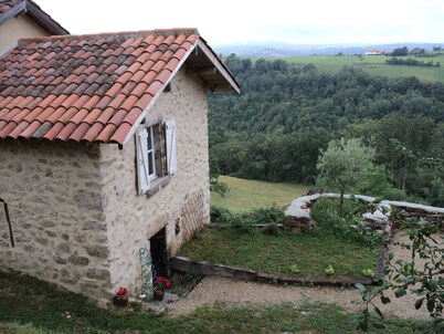 Small stone house near the village of AGNAC (15km from CONQUES)